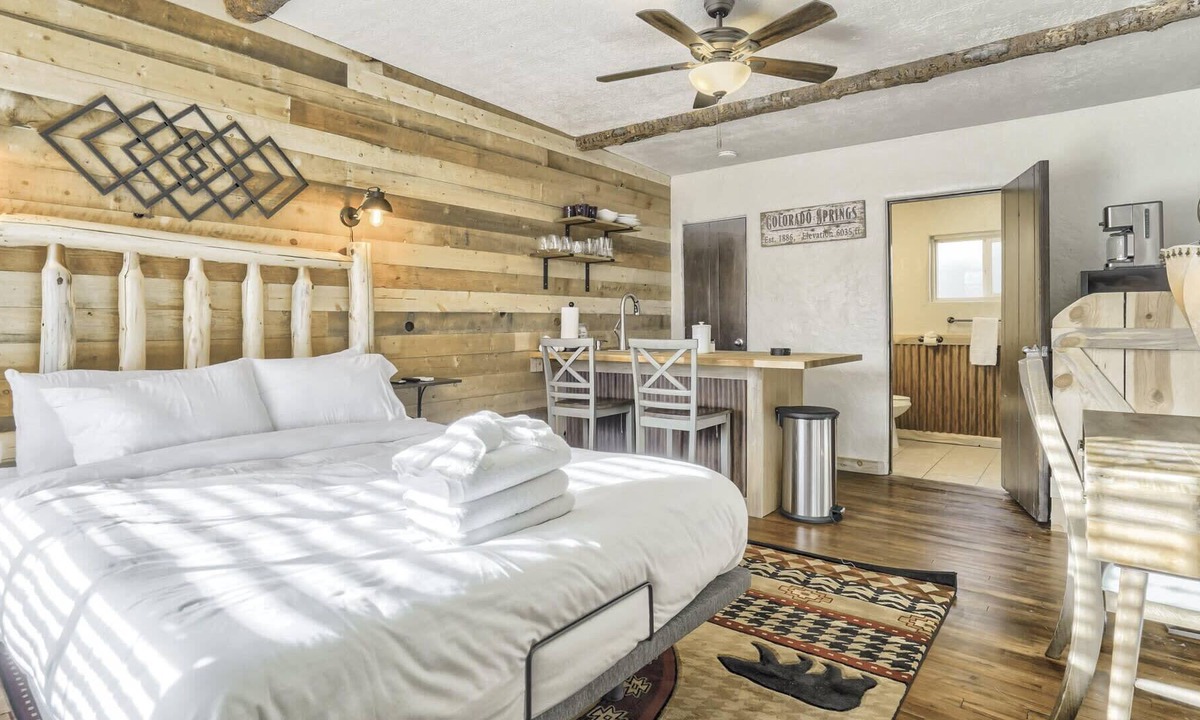 West Colorado Springs Apartment | 1BD Suite✶Old Colorado City & Hiking!✶Dogs Welcome