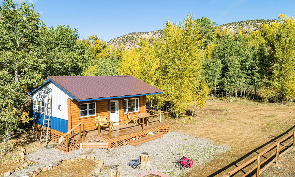 Monte Vista Cabin | 2-Bedroom Bunkhouse at PR Ranch. Fly Fishing & River Access