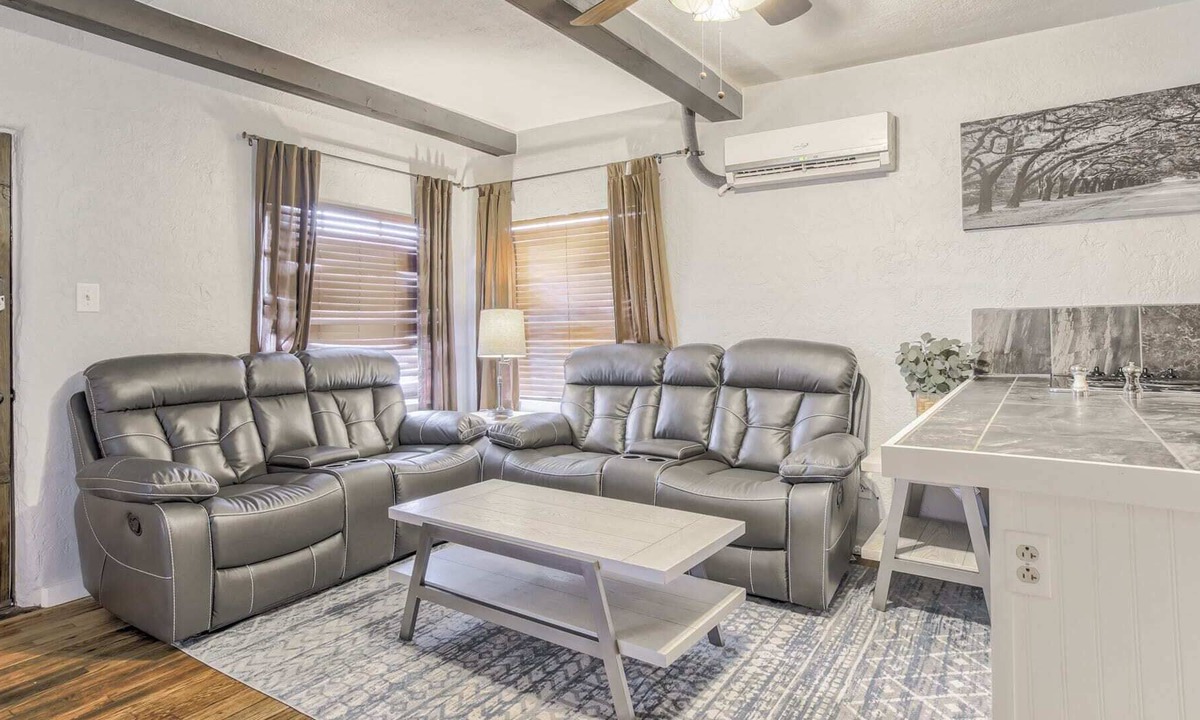 West Colorado Springs Apartment | 2BD Cozy Retreat✶Close to Red Rocks✶Dogs Welcome!