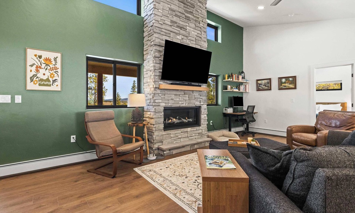 Twin Lakes House | 2BR New Home in Twin Lakes, Views, Pet Friendly