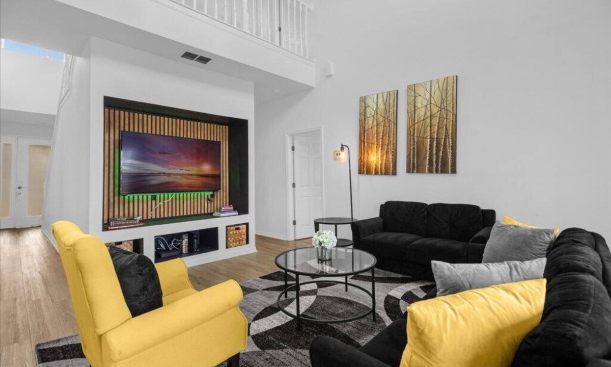 Bay Lake House | 5 Bedrooms/3.5 Bathrooms/Sunset Lakes (2943 SV)
