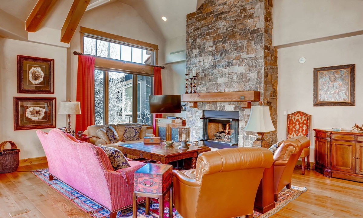 Edwards Condo | 5br/5ba , Ski In/out In Arrowhead, 3523 Sq Ft! 5 Bedroom Condo by RedAwning