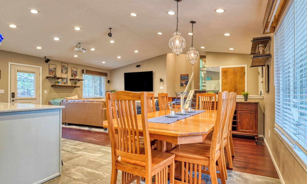 Southwest Colorado Springs House | 5BR Retreat: Mtn Views, Game Room, Near Broadmoor