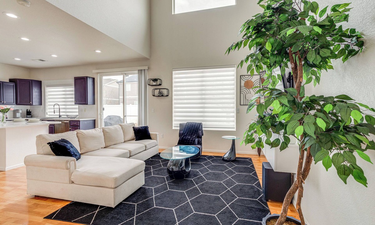 Green Valley Ranch House | 6 Mi to DIA: Denver Home w/Fenced Yard & Fire Pit