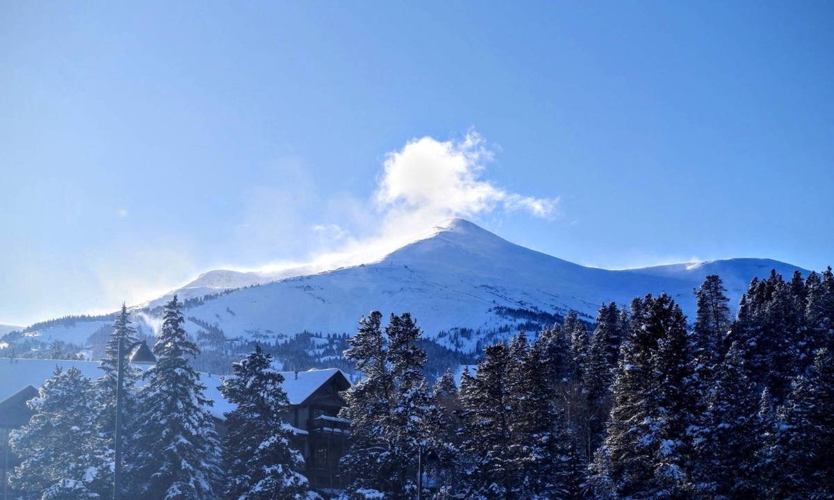 Peak 9 Hotel | 9 Hot Tubs, Pools, Spa | Ski-in/Ski-out Retreat