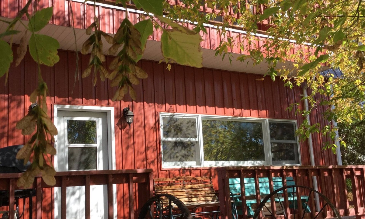 Meeker House | A big red barn on the river