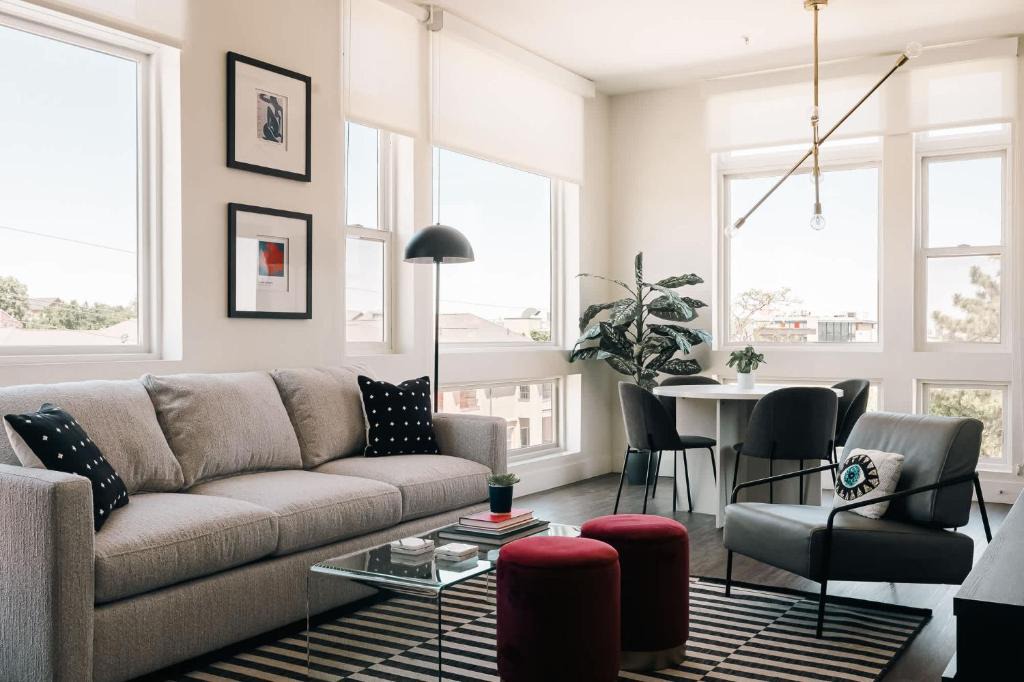 Highland House | A Luxe Point of View - Pet-Friendly - Zuni Lofts