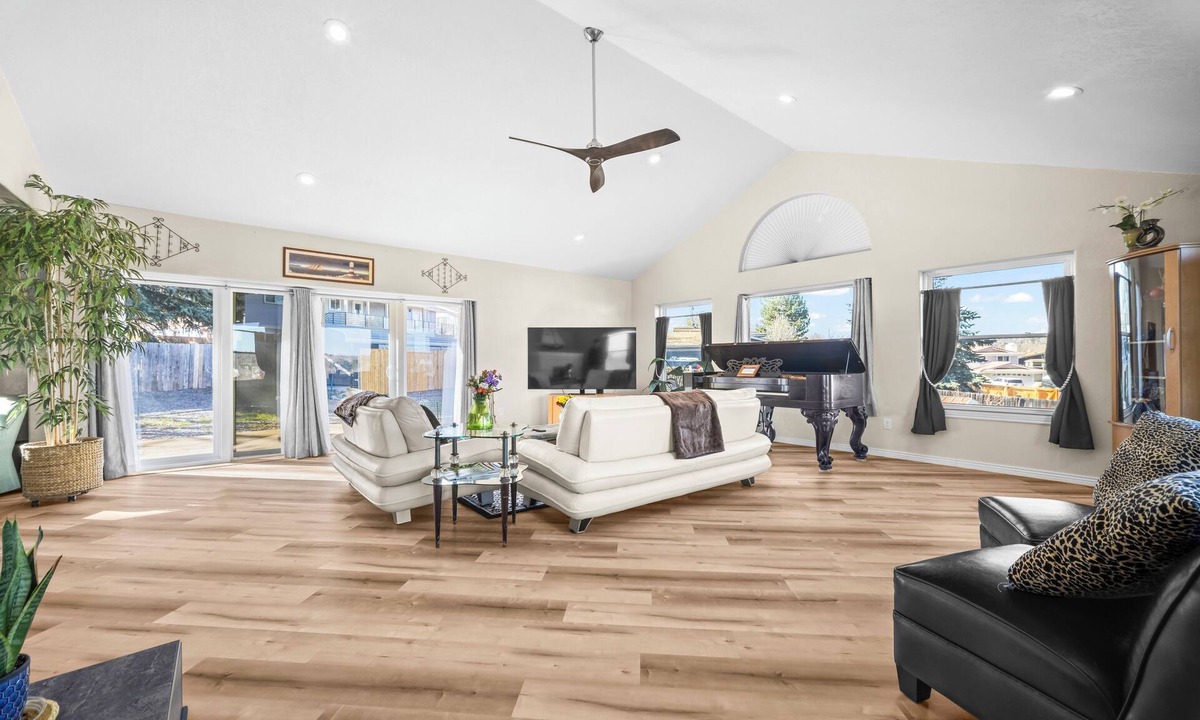 Lamar Heights Area House | A Majestic Denver Family Retreat
