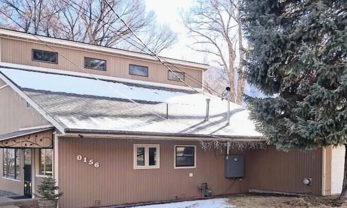 Glenwood Springs House | A Peaceful Mountain Sanctuary Offering Family-Friendly Comfort