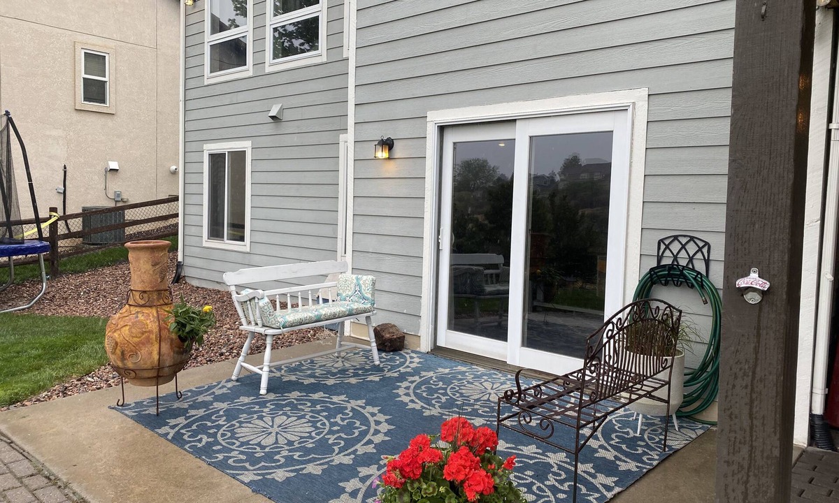 Northeast Colorado Springs House | Airconditioned 1bd/1ba with kitchenette and Mountain views and private entry!