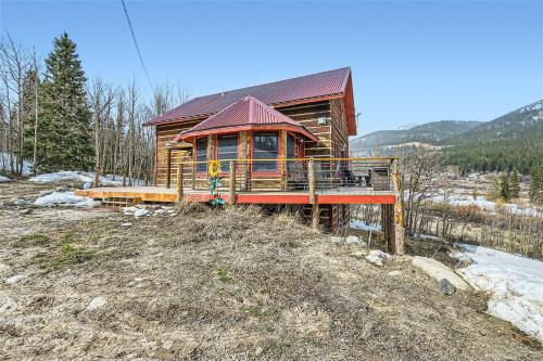 Alma House | Alma Cabin 30 Mins to Breckenridge - Hot Tub - Game Room - Workstation - Starlink WiFi