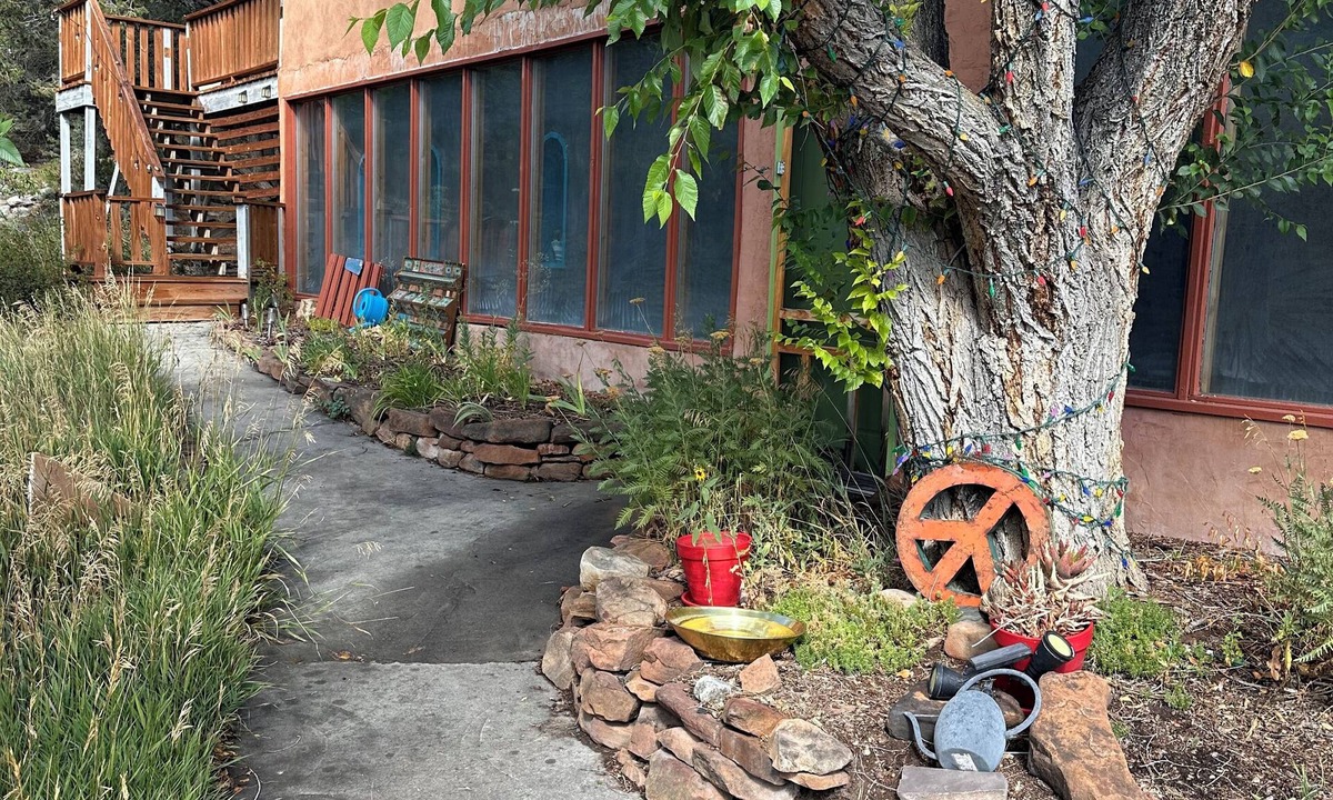 El Rito House | Artist Retreat~Forest Getaway~Adventurers~Hunters~Writers~Nature Lovers