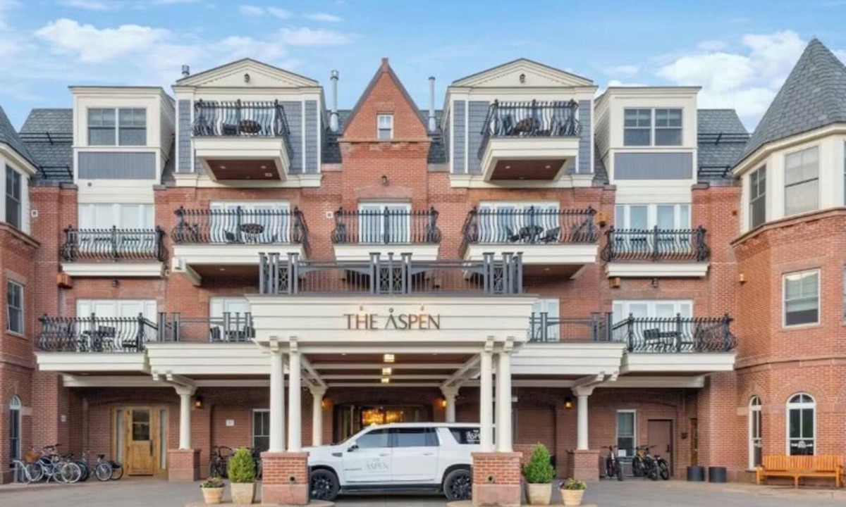 Downtown Resort | Aspen Mountain Residences - Ski-in/Ski-Out - 1BR Luxury - Mar 20-27, 2027