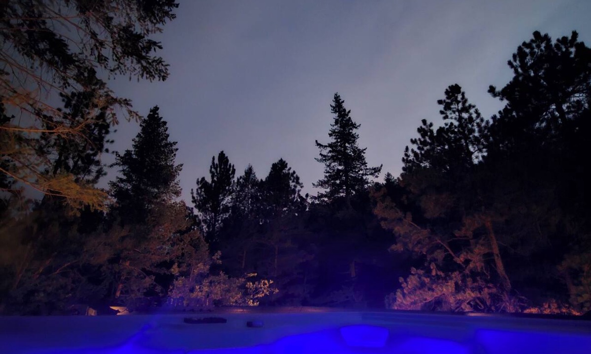 Evergreen Cottage | Beautiful Creekside Cabin, Hot Tub, No Pets, near Red Rocks, King Bed, Licensed!