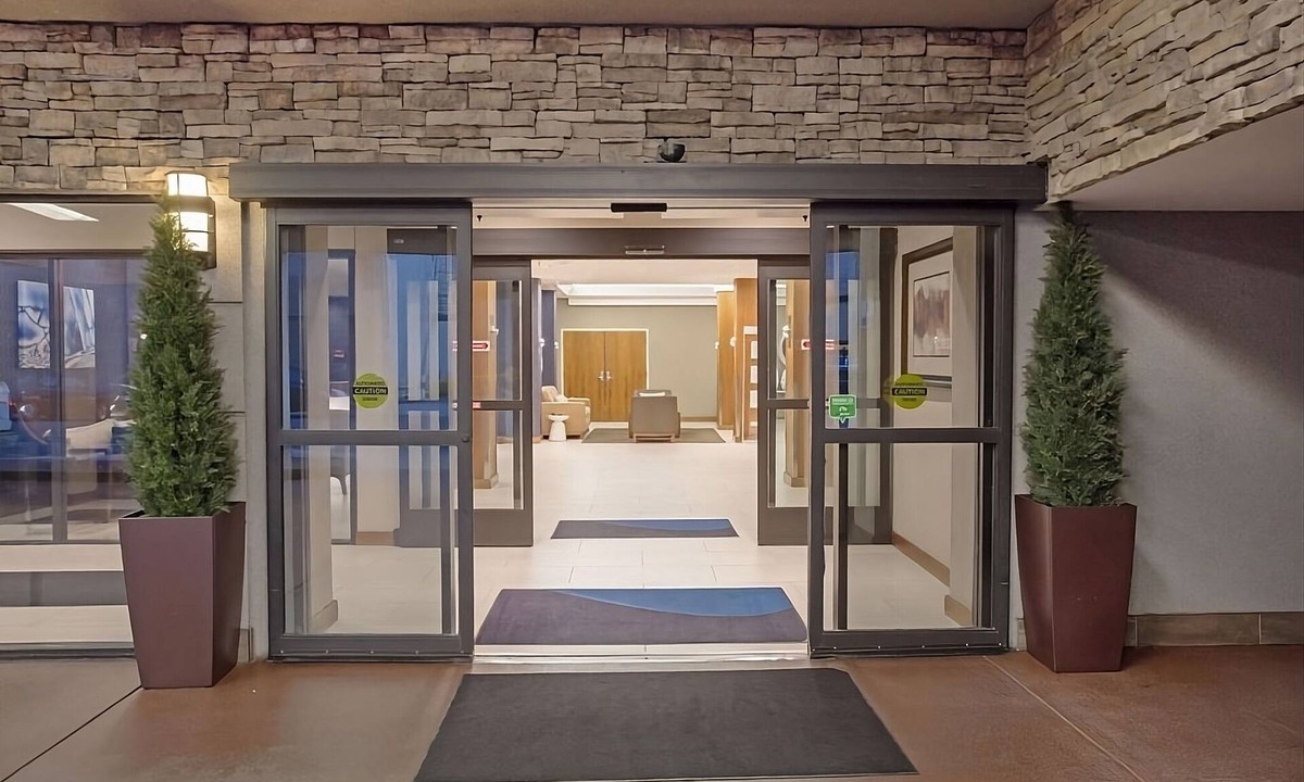 Downtown Denver Hotel | Best Value, Quality Stay! Short Drive to Denver Botanic Gardens, Pet-Friendly