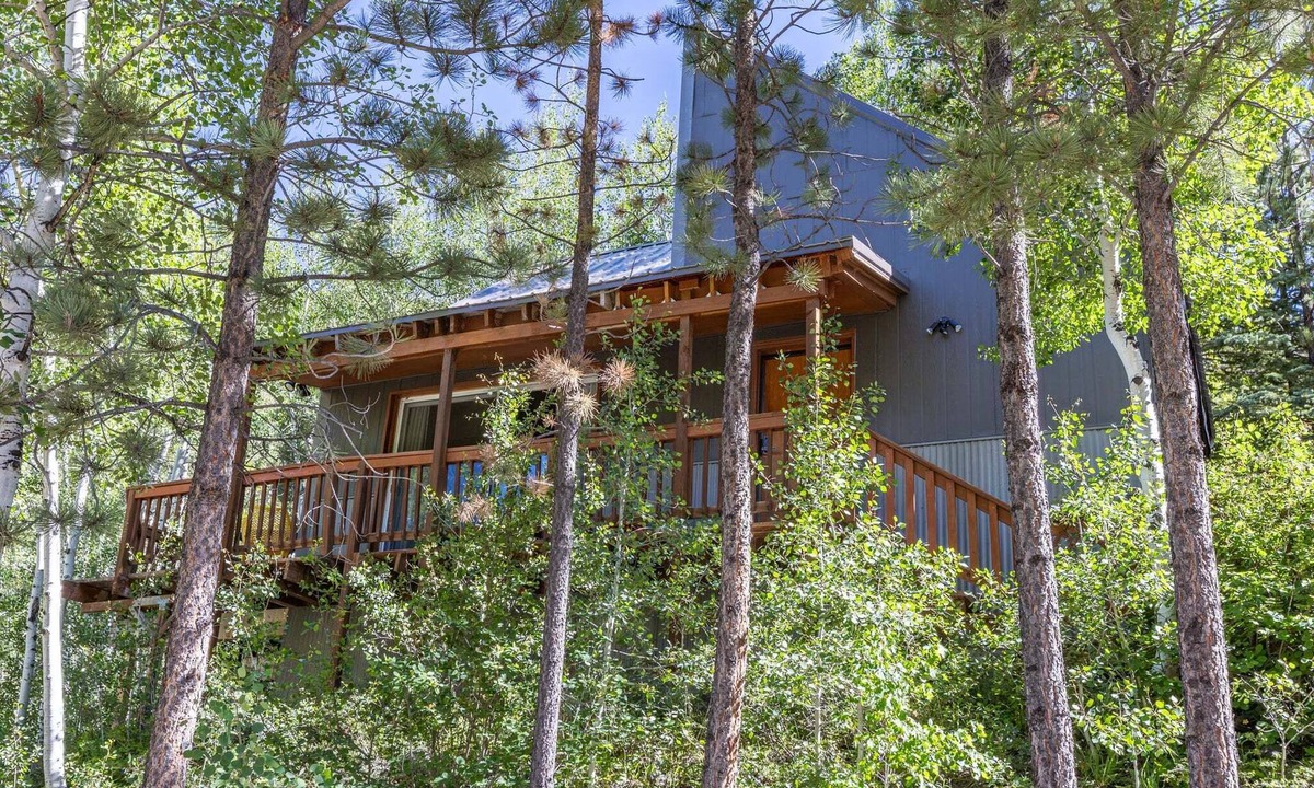 Garfield Cabin | Bike Hike Ski Cozy and Affordable