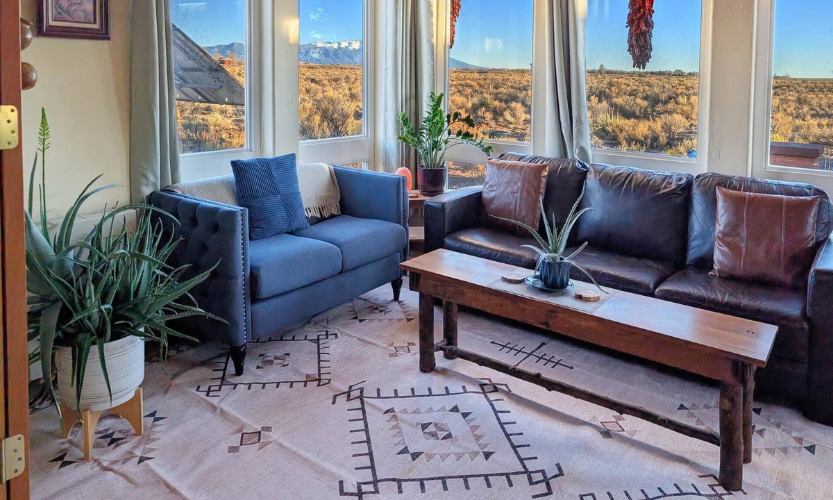 Crestone House | Bluebird Trail Retreat: Off-Grid & Dark Skies