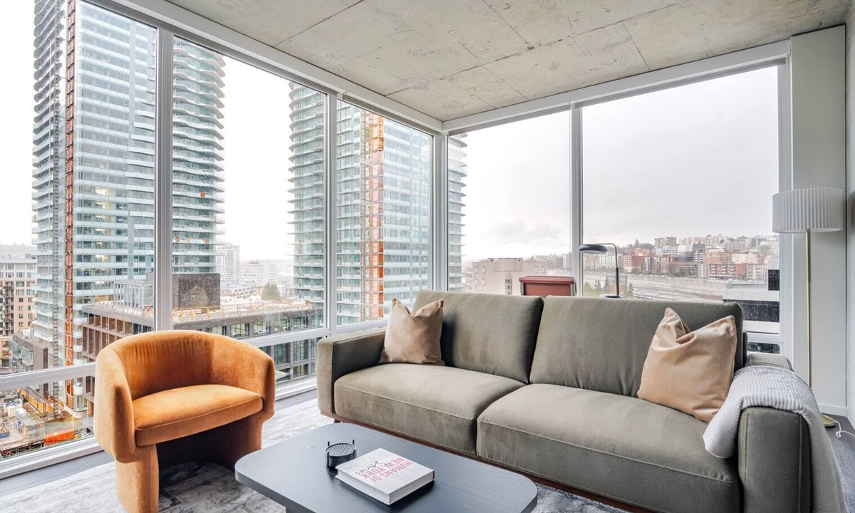 Belltown Apartment | Blueground | Denny Triangle, rooftop pool, nr Seattle Art Museum