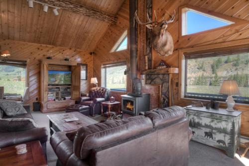 Creede House | Bristol Head Acres Rustic Cabin