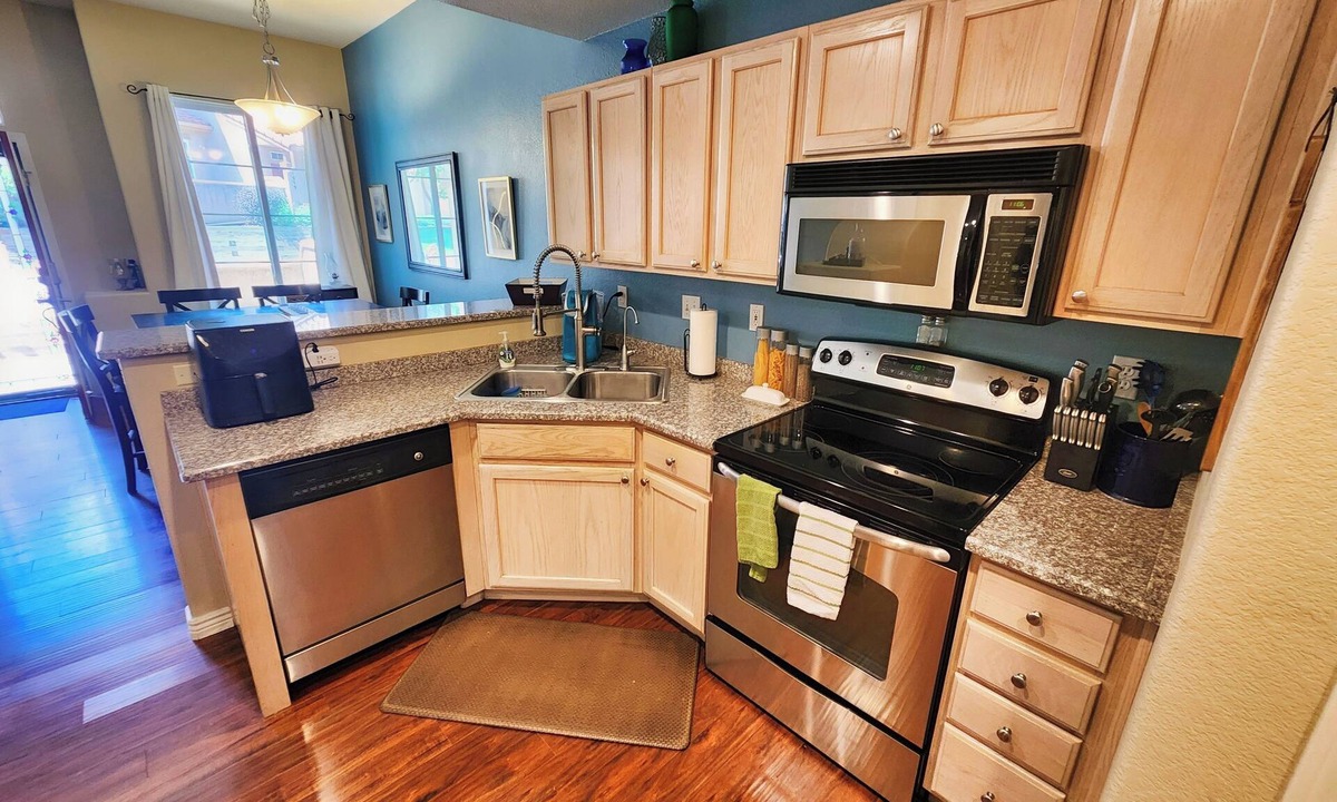 Southwest Colorado Springs House | Broadmoor Retreat Mtn Views Hiking and Biking