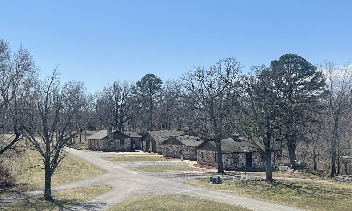Dennis Cabin | Cabin 2 on beautiful Grand lake! Great for fishing, swimming and boating.