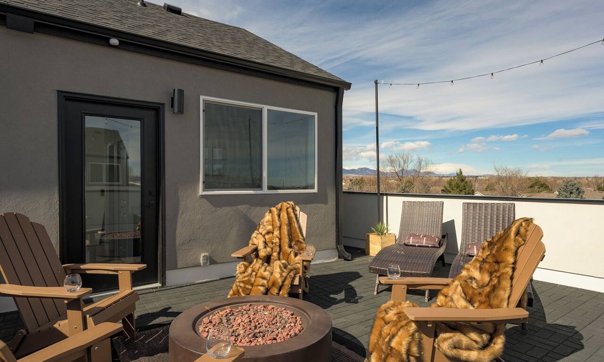 Wheat Ridge House | Casa Colorado: 4BR Luxury Home · Rooftop Deck · Colorado Mountain Base Camp