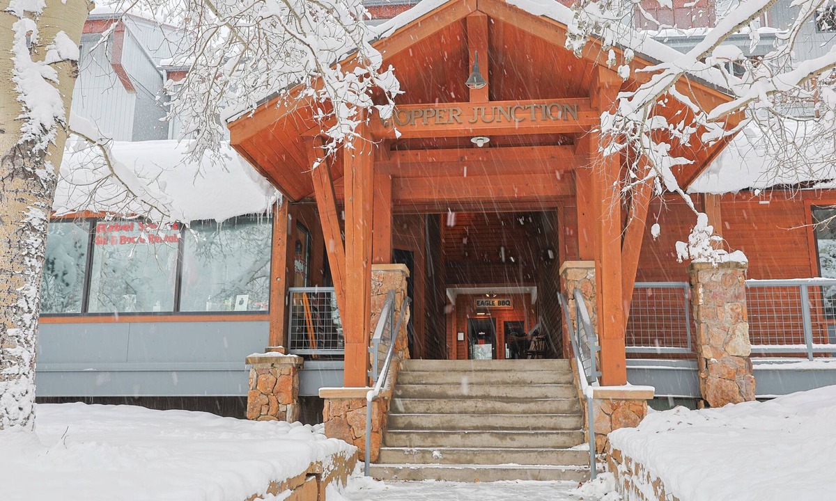 Copper Mountain Village Condo | Center Village Ski In/Out Perfectly decorated and sleeps 6 Walk to everything