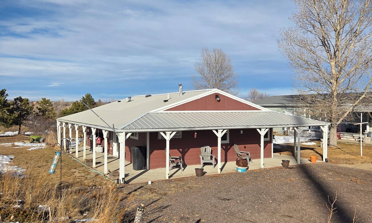 Peyton House | Charming 2-bedroom farmhouse in Falcon for a relaxing getaway