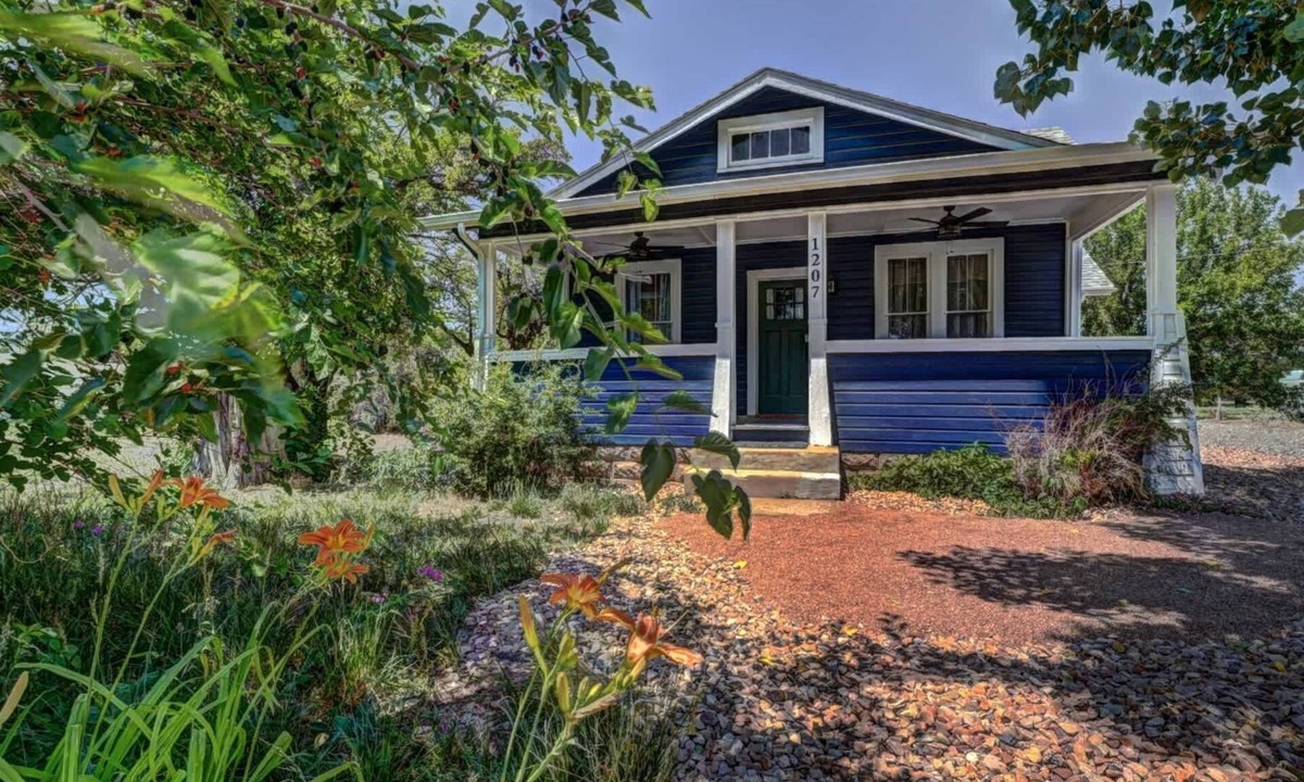 Fruita House | Charming 3BR Farmhouse, Near Trails & Town