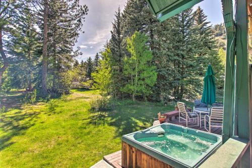 Idaho Springs Apartment | ‘Chicago Creek B & B‘: 1 Mi to Mt Blue Sky!