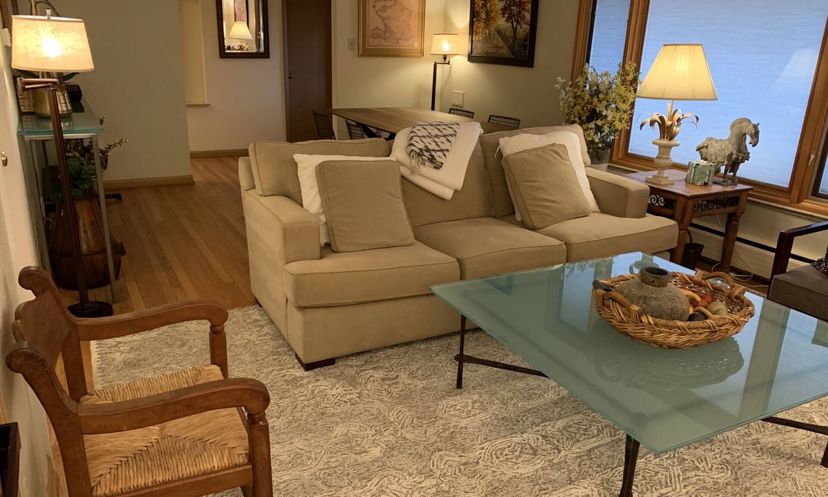 Belcaro House | * CLEAN, QUIET & WONDERFUL HOME IN ONE OF DENVER’S FINEST NEIGHBORHOODS! *