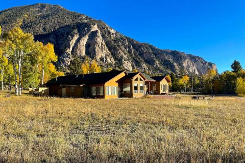 Nathrop House | Close to Hot Springs: Chalk Creek Meadows Home!
