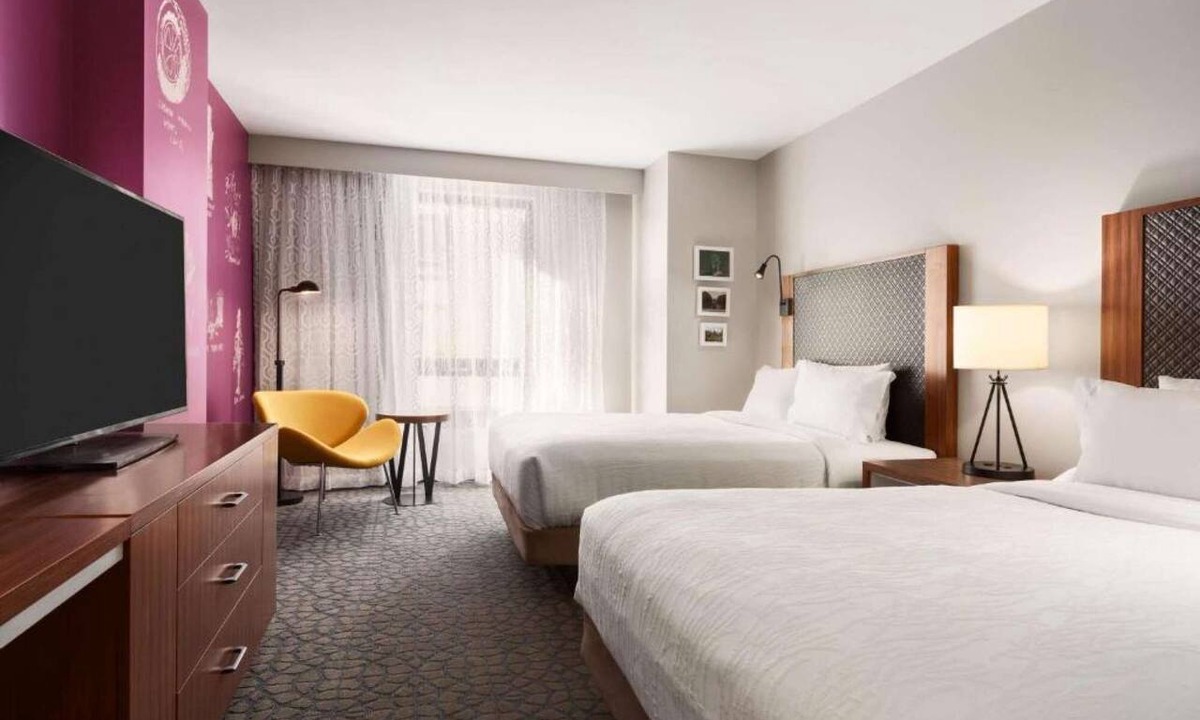 Whittier Hotel | Close to Pearl Street | Restaurant + Spa & Gym