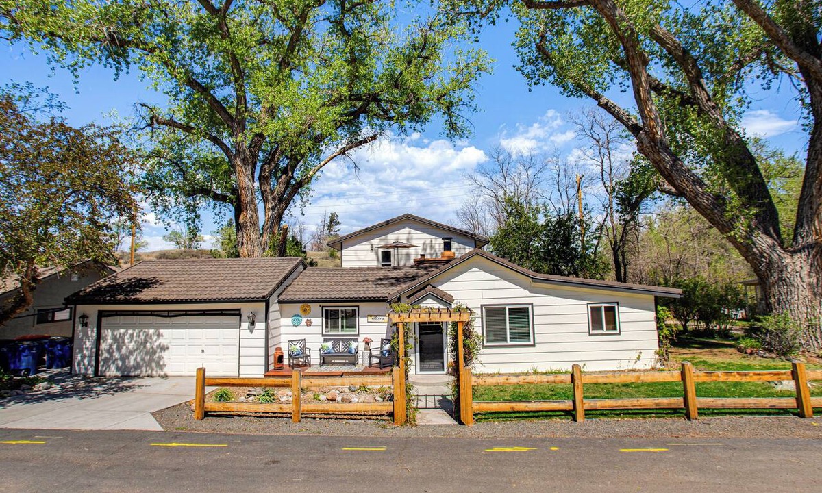 Louviers House | Colorado Countryside Living 7 Mi to Chatfield Res!