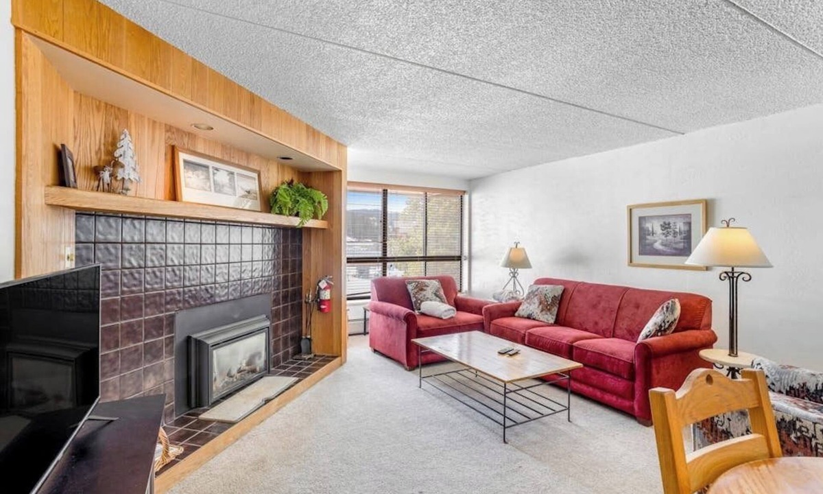 Copper Mountain Condo | Comfortable condo with ski lift views, shared fitness room, gas fireplace, & W/D