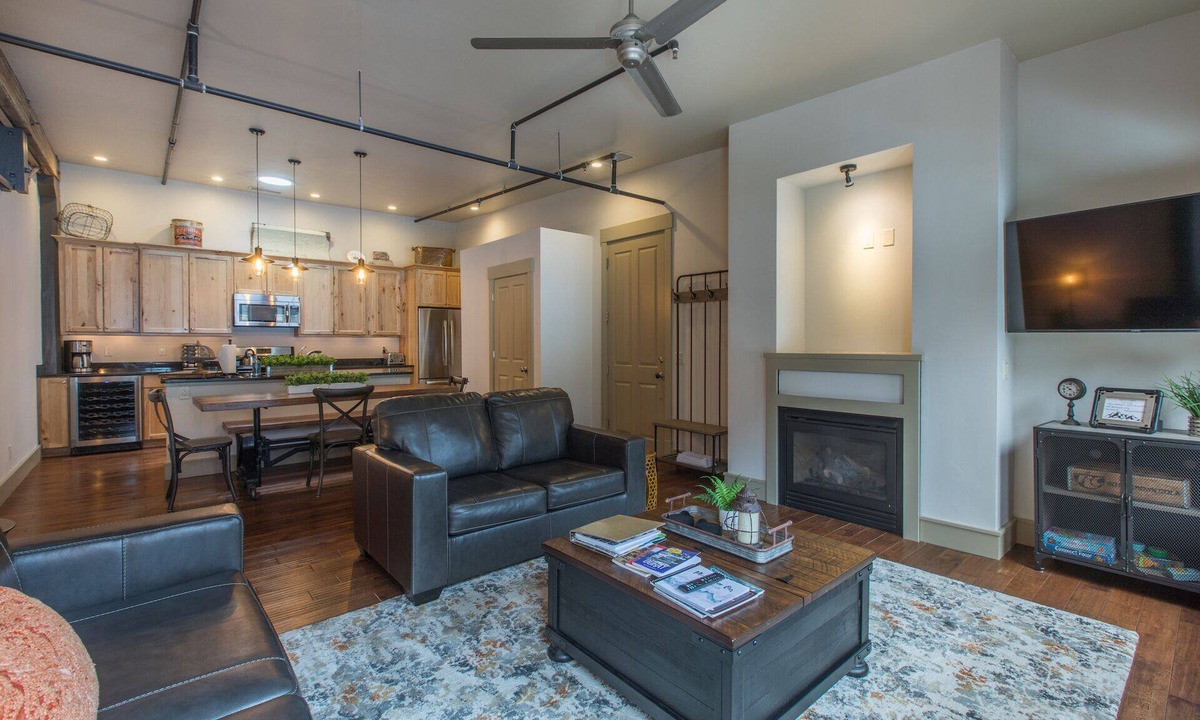 Ouray Condo | Contemporary Cozy Loft | Heart of Downtown | Air Conditioning