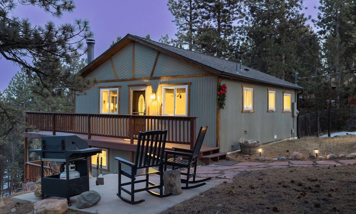 Bailey Cabin | Cool summer cabin near Bailey & Red Rocks - fire pit, deck views + dogs allowed