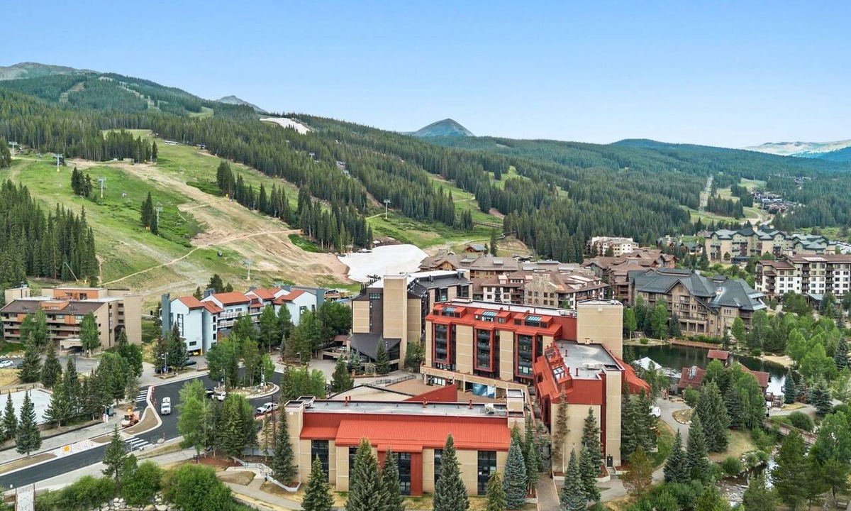 Copper Mountain Village Condo | Copper Mountain Studio in Center Village Walk to Lifts and Dining