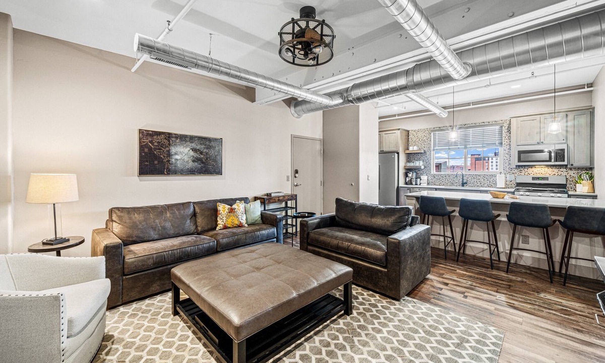 Pueblo Apartment | Cozy 1-bedroom apartment right on the Pueblo Riverwalk