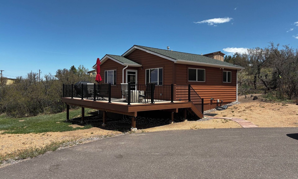 Sedalia Cabin | Cozy Cabin with a Mountain View