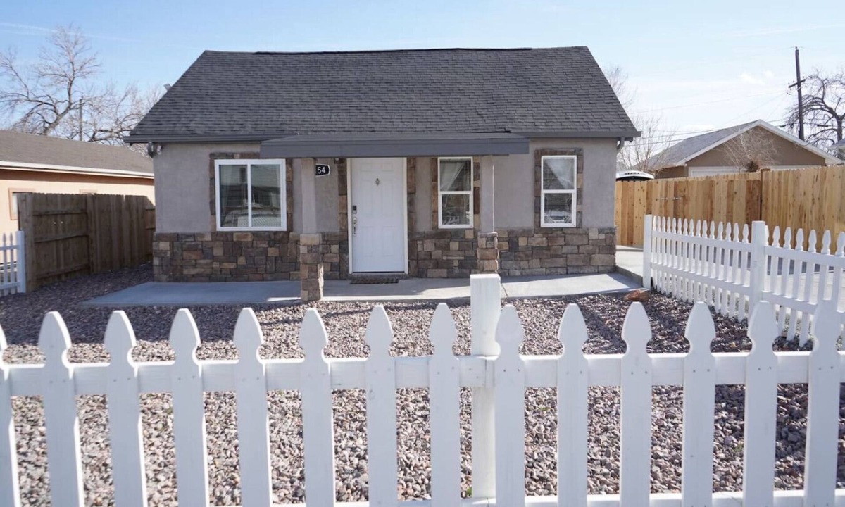 Berkley House | Cozy home in north Denver with relaxing hot-tub