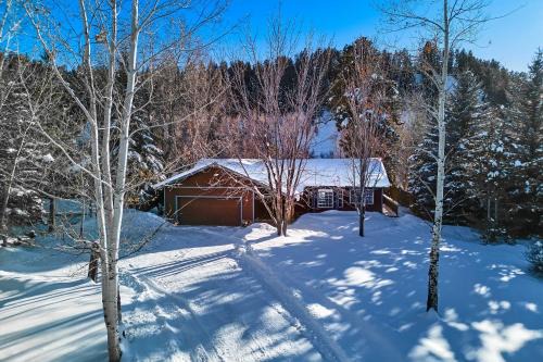 San Juan River Village House | Cozy Home w/Hot Tub: 7 Mi to Pagosa Hot Springs