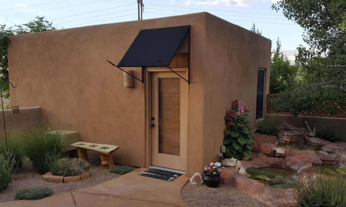 Pueblo West Apartment | Cute, comfy studio, close to Lake Pueblo Reservoir! Come see southern Colorado.
