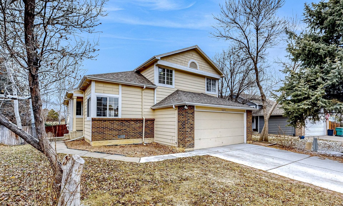 Aurora House | Dog-friendly home in a quiet neighborhood with sauna, balcony, W/D, & AC