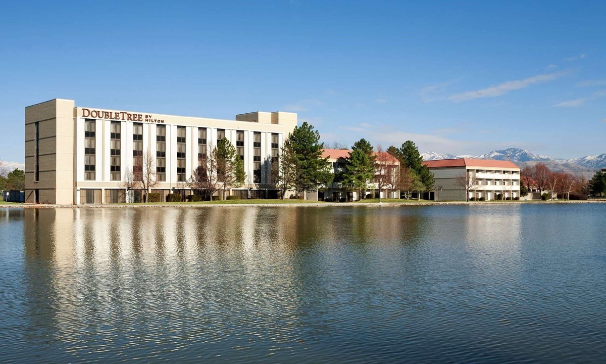 Salt Lake City Hotel | DoubleTree by Hilton Hotel Salt Lake City Airport