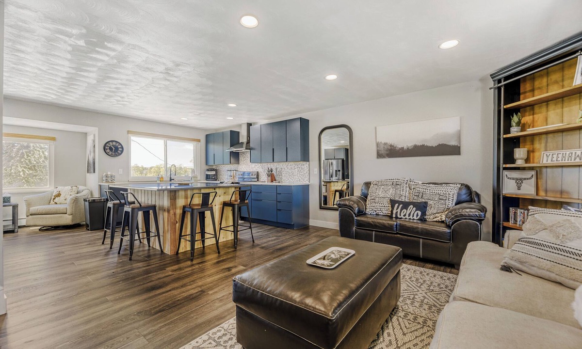 Littleton House | Easter House | Sunroom + Fire Pit | 4 Beds