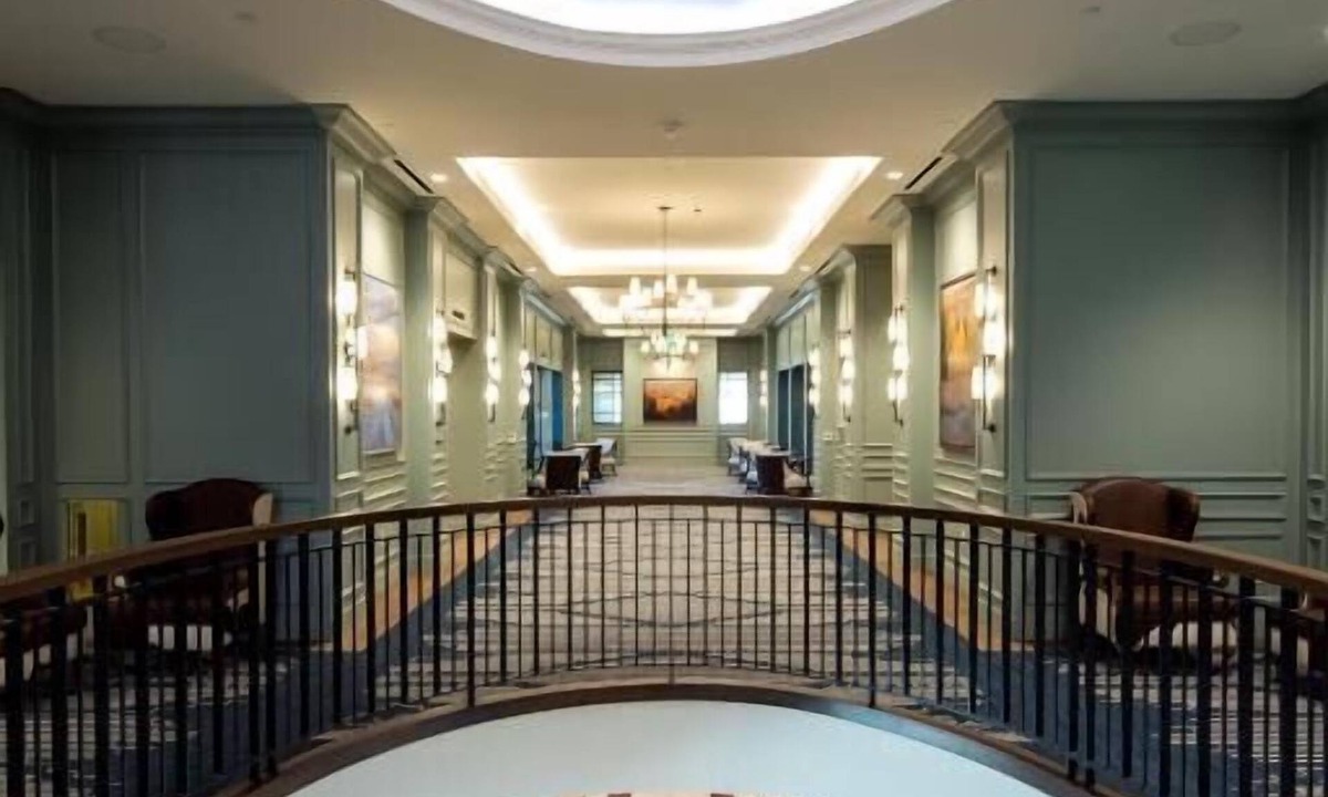 Fitzsimons Hotel | Enjoy Ultimate Comfort w/Kitchenettes, Room Service - Nearby Aurora Wonders!