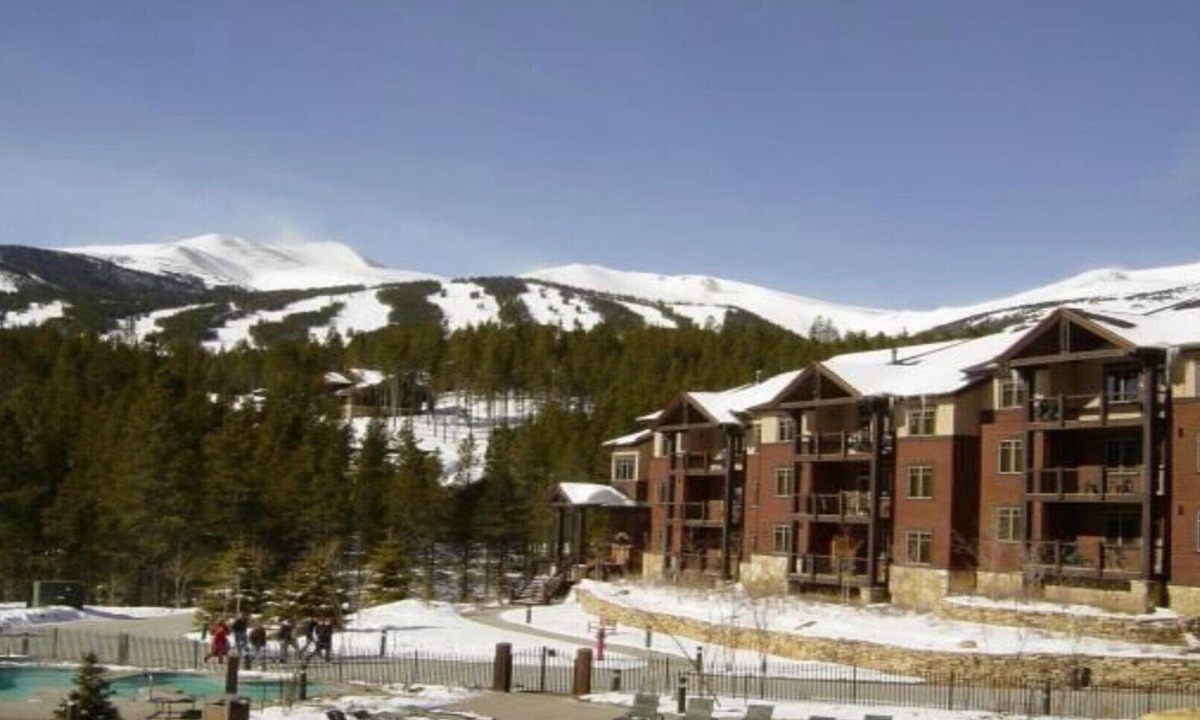 Four O'Clock Resort | Fabulous Ski In and Ski Out Condo at Grand Timber Lodge in Breckenridge, CO