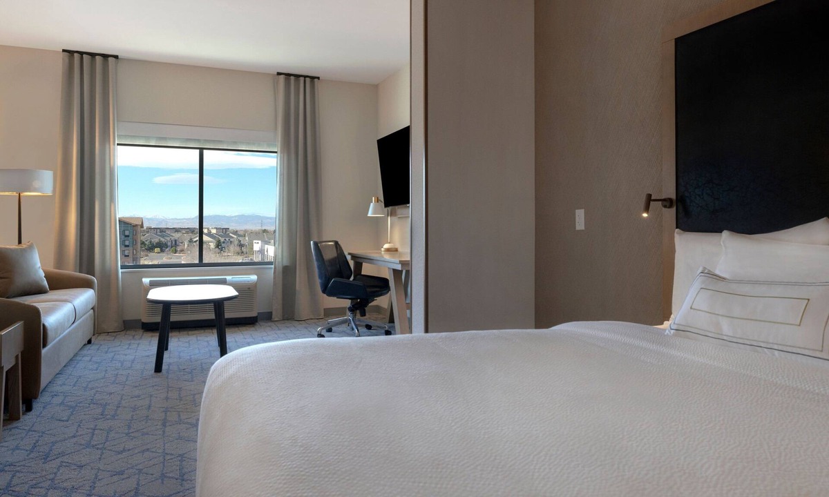 Gateway Hotel | Fairfield Inn & Suites by Marriott Denver Airport at Gateway Park