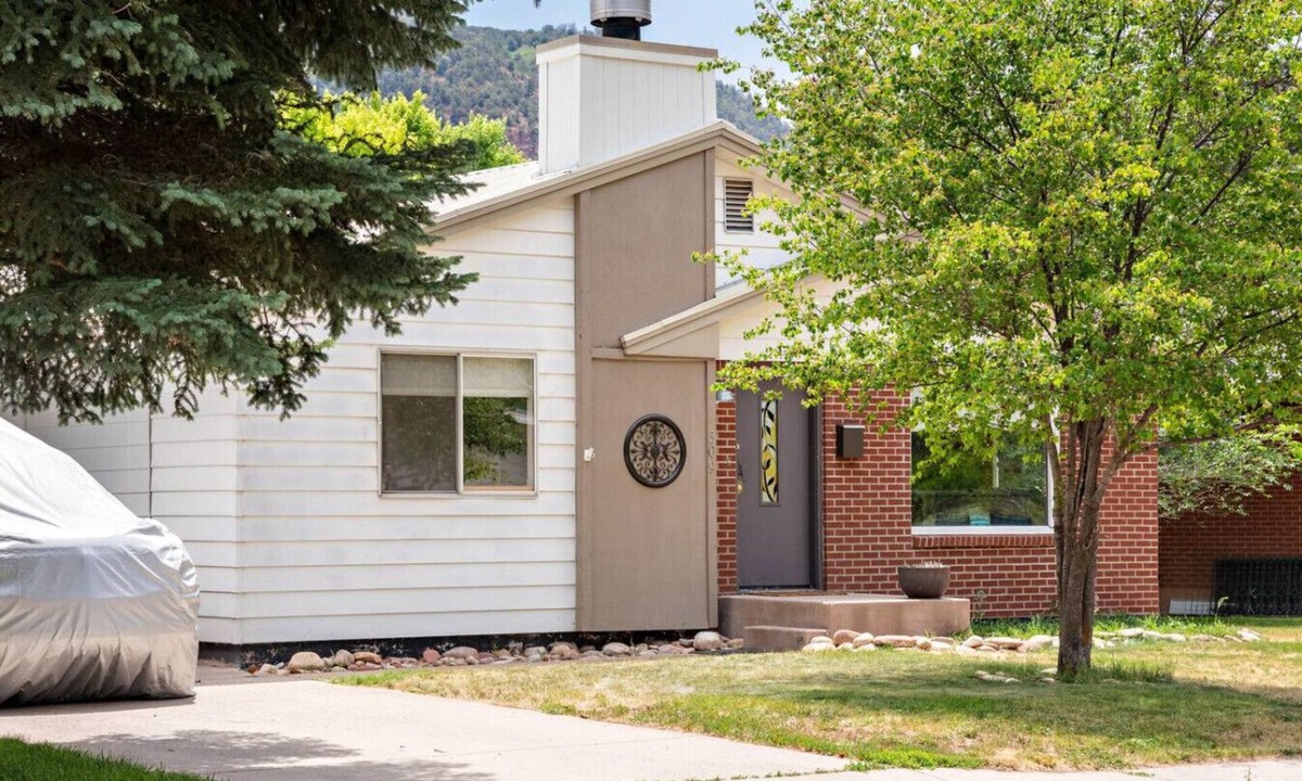 Glenwood Springs House | Family Home in Town, Across from Rio Grande Trail